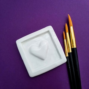 FLOATING HEART | Non Ceramic Watercolor Paint Palette for Artist | 1 Well | 3X3 | 001HEART