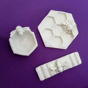 PALETA DE ACUARELA / Panal y Abeja / Paleta de 6 compartimentos con depósito de agua para pintura y soporte para pinceles / SET-002LBBox