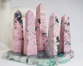 Obelischi di rodonite peruviana di alta qualità - Bubblegum Pink - Inclusioni di pirite
