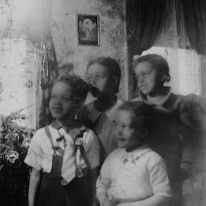 African American Family from the &quot;40&#39;&#39;s in New Haven, Connecticut. Black and White Photo Black Americana JPEG Instant Digital Download