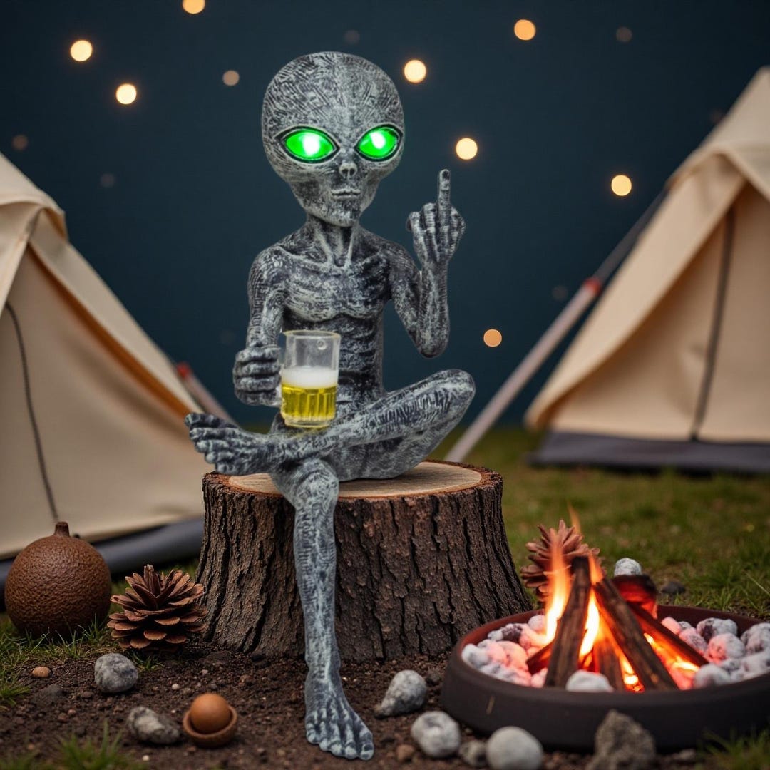 Solar Party Alien Statue Home Decor, Waterproof UFO Outdoor Statue ...