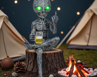 Solar Party Alien Statue Wohnkultur, wasserdichte UFO Outdoor Statue Gartendekoration, einzigartiges Alien Geschenk, Balkon, Regal, Halloween Weihnachtsgeschenk