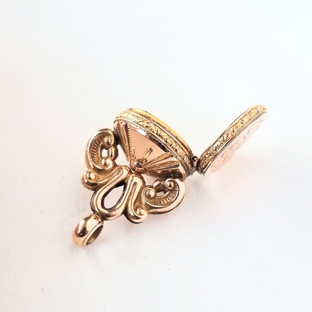 ペンダント　ヴィンテージ アンティークの印章型ロケット、ペンダント、19 世紀後半から 20 世紀