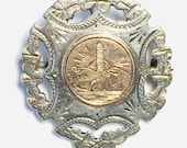 Nf 831 Vintage Irish silver brooch gold fronted with Irish scene decoration, Dublin hallmark 1927.
