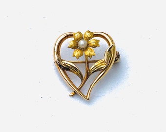 Late 19th early 20th C. 15 carat gold Luckenbooth or Witches Heart brooch. LO/788