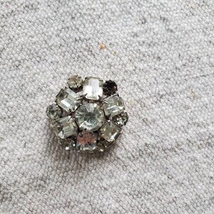 Vintage costume brooch