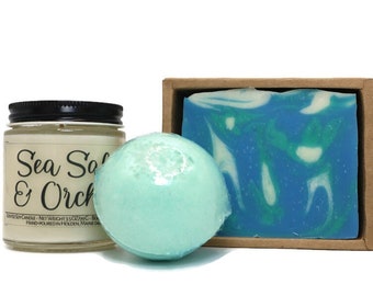 Beach Breeze Gift Box with Soy Candle, Handmade Soap, and Bath Bomb Birthday Gift, Coworker Christmas Gift Set Idea, Relaxation Gift for Mom