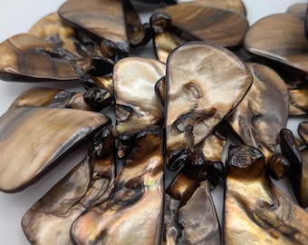 Vintage Lot of Brown Lipped Mussel Teardrop Pear Shaped 32 - 37mm Beads - FP-34