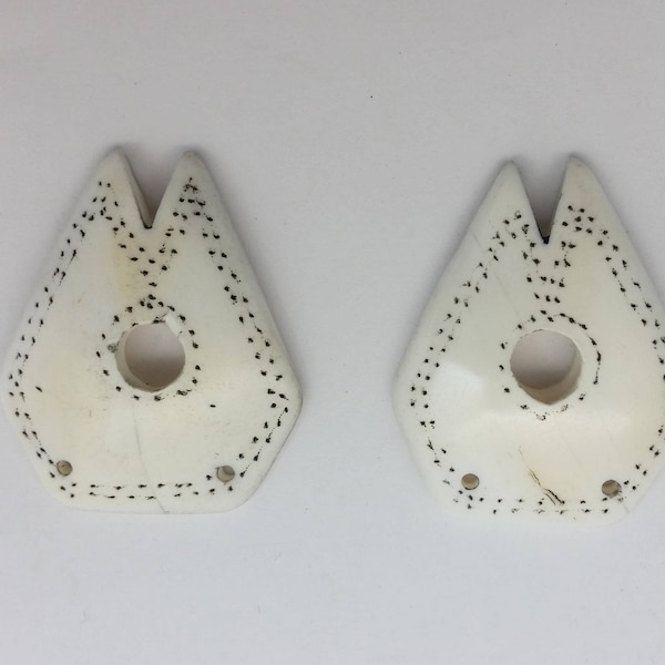 Vintage Nagaland India Shell Pendants Matching Pair #3