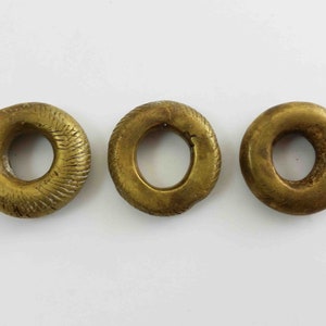 x1 Vintage Tribal African Heavy Bronze Ring Bead or Necklace Pendant - Antique Africa Jewelry -