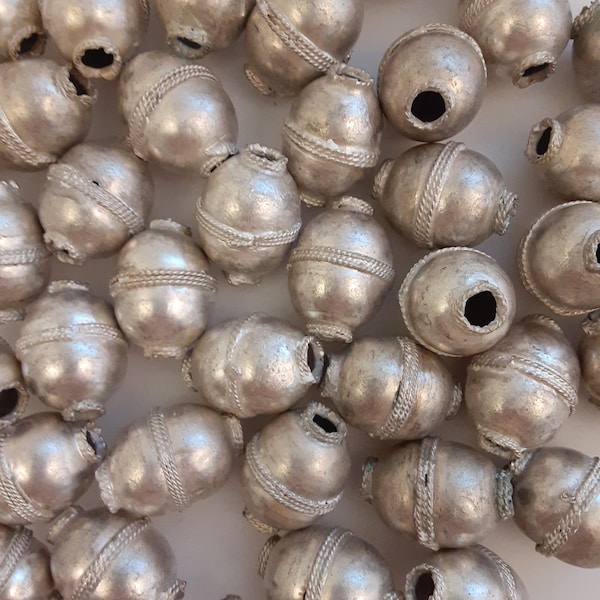 Lot of x10 Antique Afghan Turkoman Large High Content Silver Ellipsoid Round Bead with Braid Patterning