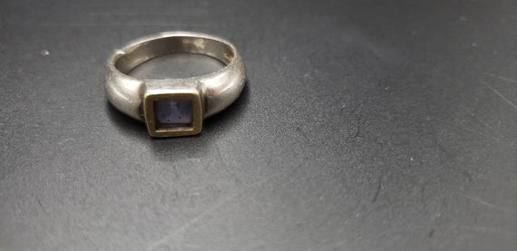Vintage 925, and 18k Purple Stone Ring - Size 7 - image 5
