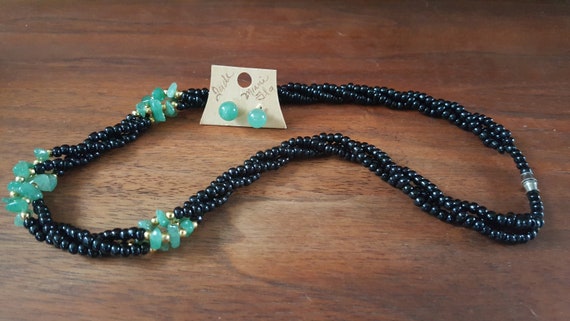 Vintage Black Bead and Green Jade Necklace - image 9