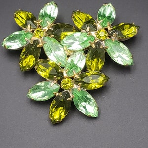 Vintage Green Floral Rhinestone Flower Brooch