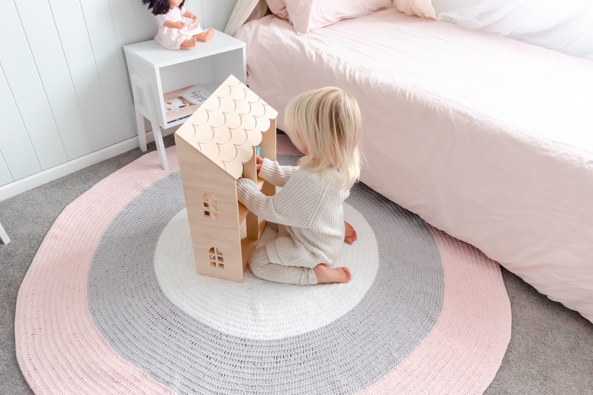 5X5 Ft Light Pink round Rug for Girls Bedroom Fluffy Carpet for Nursery Room