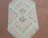 Light green long daisy table runner