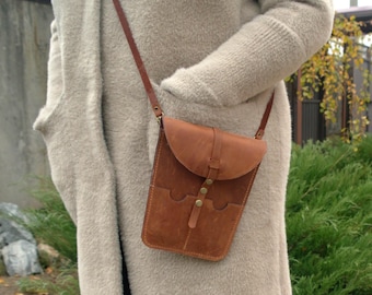 Genuine Leather Phone Crossbody Bag: Minimalist Wallet with Detachable Strap