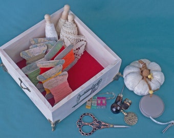 Conjunto de Tesouras de Bordado Vintage: Kit de Costura Europeu com Caixa de Madeira