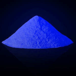 Sky Blue Glow in the Dark Powder - for solvent based mediums