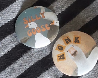 Honk Silly Goose Animal Digital Collage British Wildlife 32mm button badge Pin