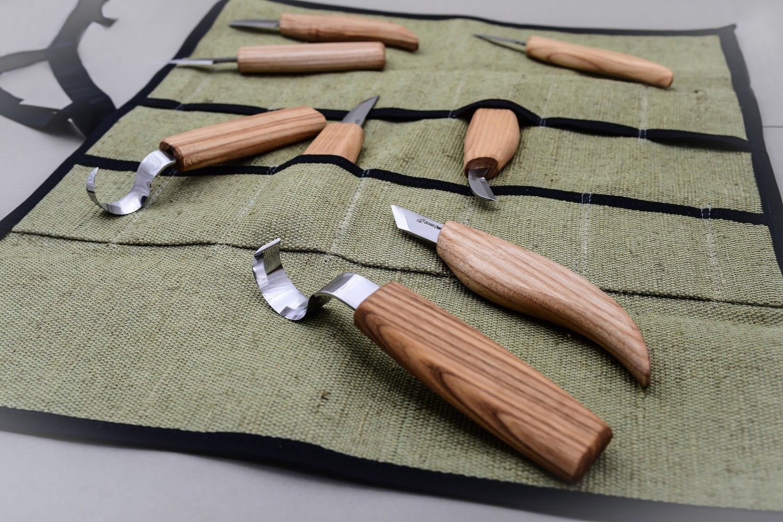 Wood Carving Set of 8 Knives Carving Knives Set TOP GIFT Wood Carving Tools  Woodcarving Knife Carving Knives Kit Carving Beavercraft S08 