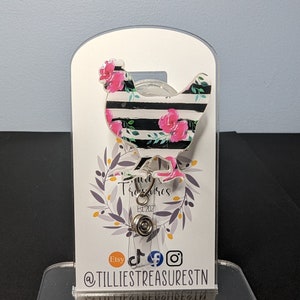 Floral Chicken Badge Reel: Interchangeable Nursing Badge