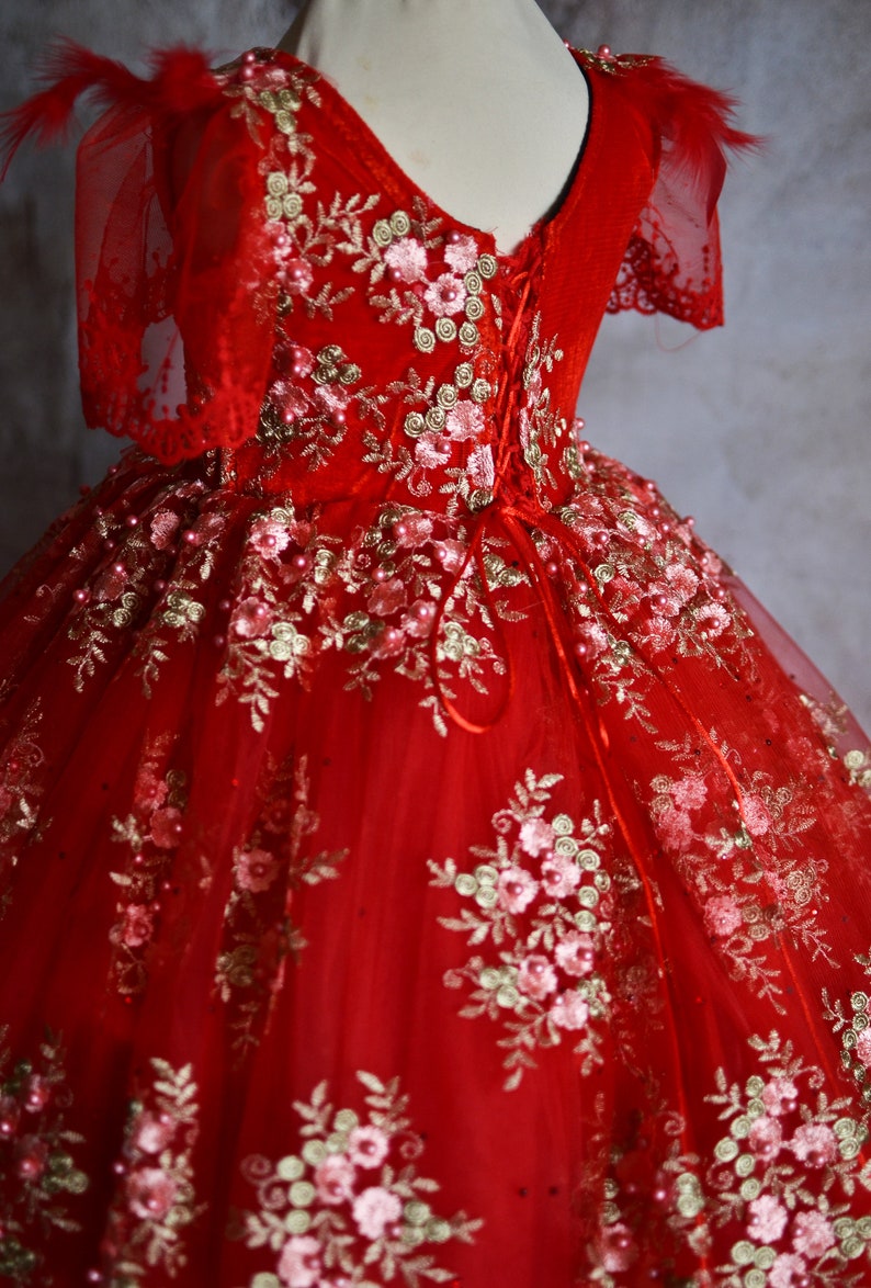 Vintage fairytale dress for girl Princess dress Girls Ball evening dress Belle Princess Gown Costume baroque style floral gown