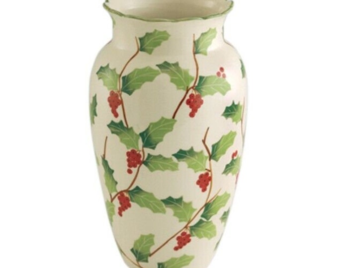 Holly Berries Hand Painted Sadek #16795 Porcelain Vase Gift Boxed Vintage