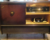 Vintage German Console with Bar Radio and Turntable by Kuba, Kuba Carmen 58 Audio Console and Bar in Full Working Condition, ca. 1958