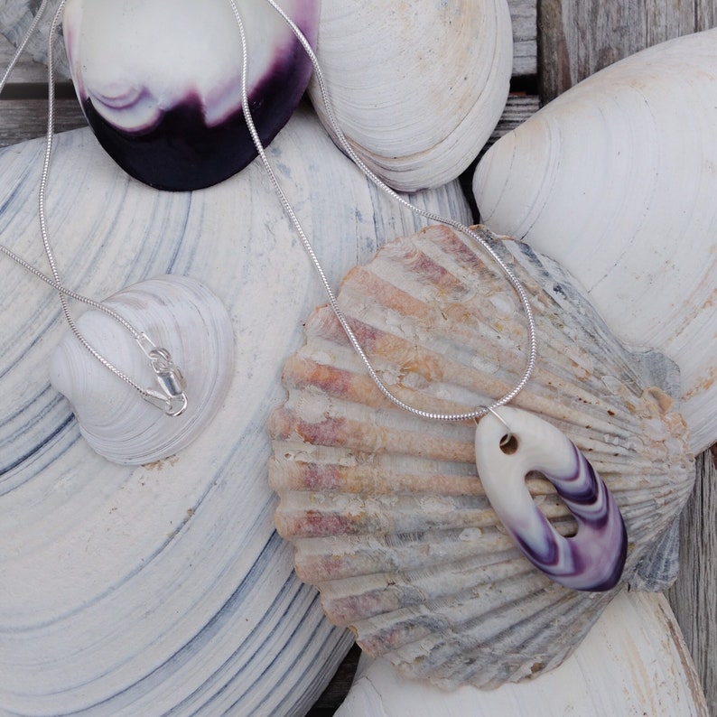 Carved Quahog Shell Ring Pendant Wampum Necklace