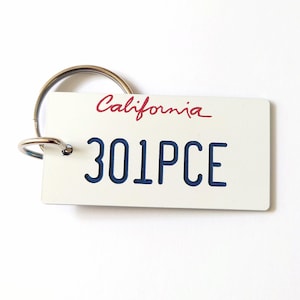 Personalized California Keychain - Engraved - CA Classic Script License Plate Key Tag - Travel Vacation Trip Visit Name Souvenir - Key Ring