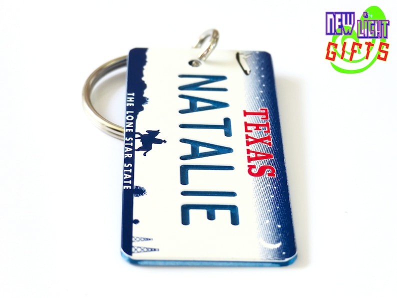 Personalized Texas Keychain Custom Engraved Key Tag Travel Vacation Roadtrip Bachelorette Trip Momento Name Souvenir Car Keys Gift image 3