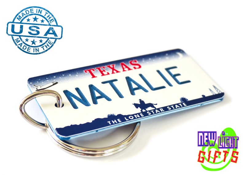 Personalized Texas Keychain Custom Engraved Key Tag Travel Vacation Roadtrip Bachelorette Trip Momento Name Souvenir Car Keys Gift image 2
