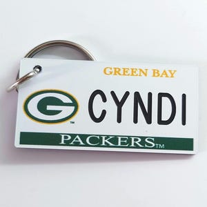 Personalized Green Bay Packers Key Tag - Bag Charm Tag - Custom Engraved keychain - Football Bag Name Tags - Coach Keys Gift - Licensed NFL