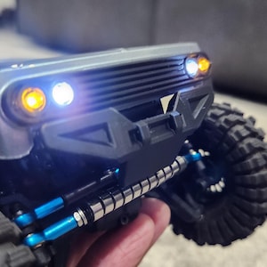 Redcat 1/18 Ascent Bumpers and Grill, LED&#39;s Optional