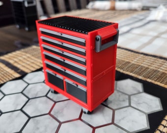 1/10 Scale Rolling Tool Box, Working Parts! Opening Drawer&#39;s, Rolling Casters & Wheels, Rotating Handle!