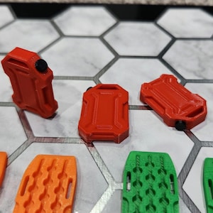 1/18-1/24 Scale Gas Cans, Multicolor