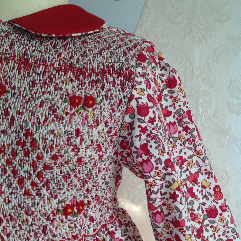Vestito ai fiori rossi smocked dress