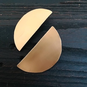 Clip on brass half moon earrings, bohemian moon earrings, minimalist earrings, semi circle brass earrings, geometric earrings