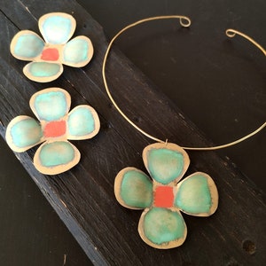 Set of brass choker and earrings, Statement jewelry set, Boho brass flower choker, flower earrings, Chunky earrings, Art deco earrings