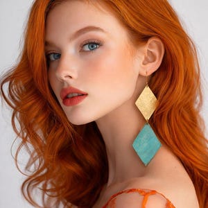 Pendientes de pátina azul, pendientes geométricos, diseño Romve, pendientes de boda, pendientes llamativos, pendientes de joyería de arte minimalista