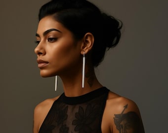 Pendientes de barra de plata de ley 925, pendientes largos y ligeros de plata, pendientes minimalistas de barra de plata, pendientes colgantes modernos para ella.