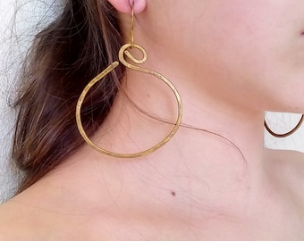 Bohemian brass hoop earrings, minimal hoop earrings, big hoop earrings, vintage hoops, brass dangle hoops, simple hoop earrings