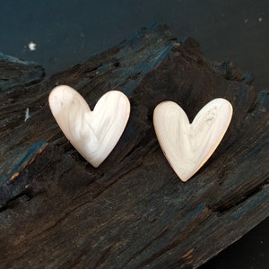 Emaille Herz Ohrringe, weiße Herz Ohrringe, Chic Herz Ohrringe, Valentinstag Herz Ohrringe, Hochzeitsohrringe, Valentinstag Geschenk, Geschenk für sie