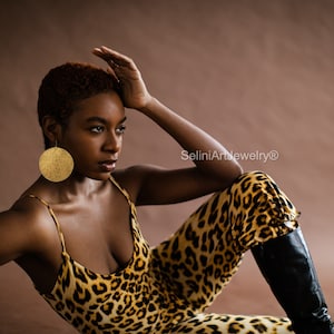 Oversize African earrings African hoop earrings Brass hammered hoops Ethnic brass earrings Dangle brass hoops Brass hoops Circle earrings