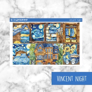 Puede incluir: Un conjunto de seis pegatinas digitales para planificadores con un estilo de pintura de acuarela. Las pegatinas incluyen un dormitorio con un cielo nocturno estrellado, una casa con un porche, una estantería, un armario con ropa, un girasol y una taza de té con gafas.