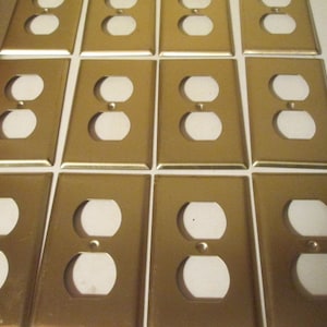 ONE Vintage Brass Electrical Outlet Plate Cover Sharp Corner 9558