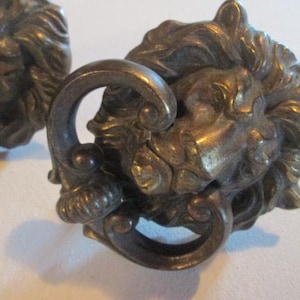 ONE Vintage Brass Coated Cast Metal Lion Head Drawer Door Pull Large Size 9530