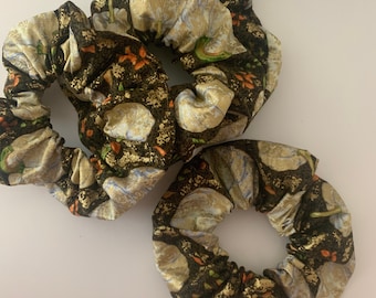 Pumpkin scrunchie / pumpkin spiced hair tie /autumn scrunchie