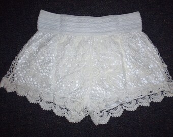 Crotchet shorts    Cotton crotchet shorts with satin lining